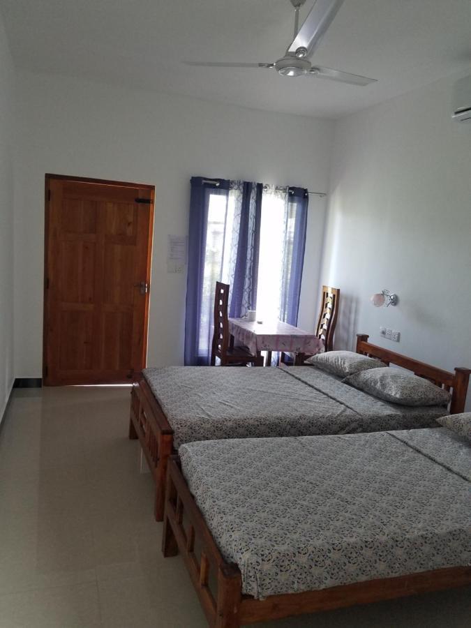 Jeys Place Nilaveli Exterior foto